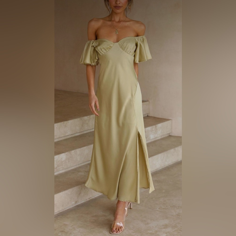 TOPERTH BUTTERFLY SLEEVE OFF-SHOULDER DRESS